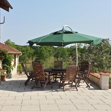 Bed and Breakfast Les Tilleuls Saint-Pé-Delbosc Zewnętrze zdjęcie